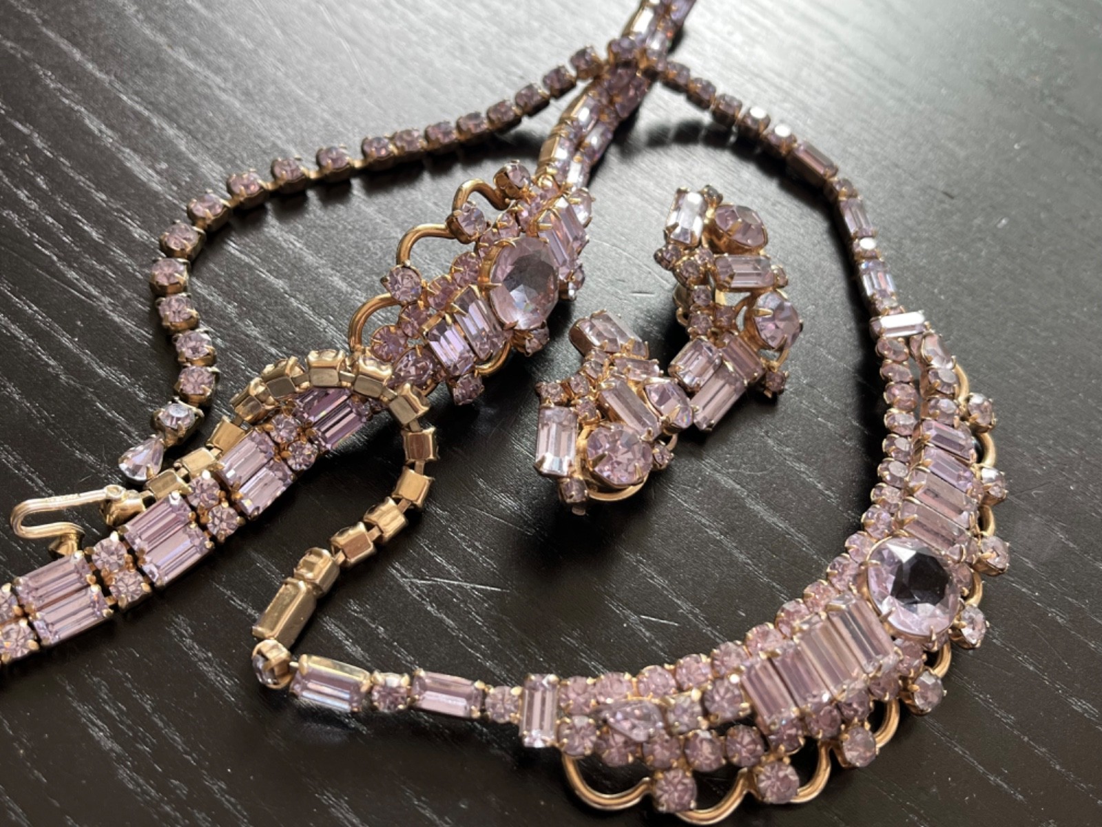 Outstanding Vintage Kramer New York Necklace Bracelet Earrings Lavendar Amethyst