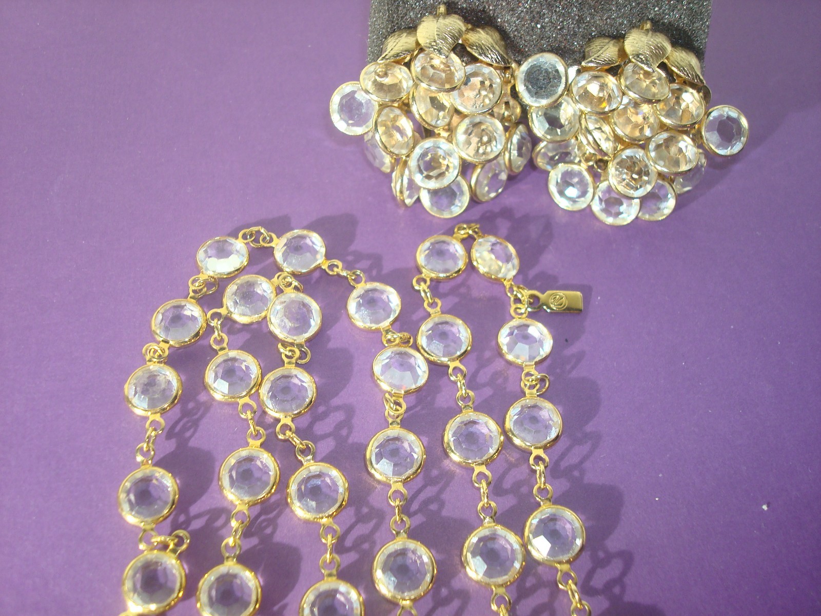 SWAROVSKI SWAN SET/LOT CLEAR CRYSTAL BEZEL NECKLACE 36″&EARRINGS,CLUSTER,DANGLE