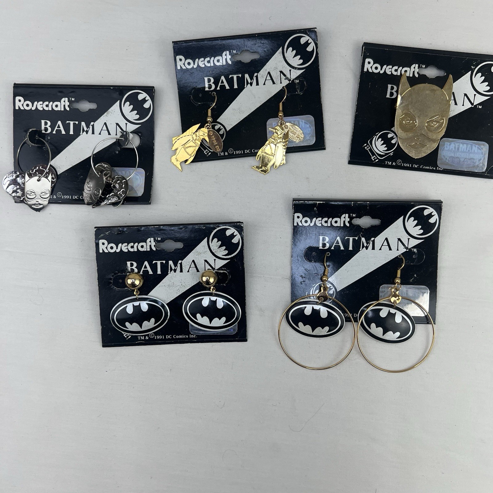 Vtg 1991 Lot Of 5 Batman Returns Cat Women Pin Earrings retro 90s Y2K DC Comics