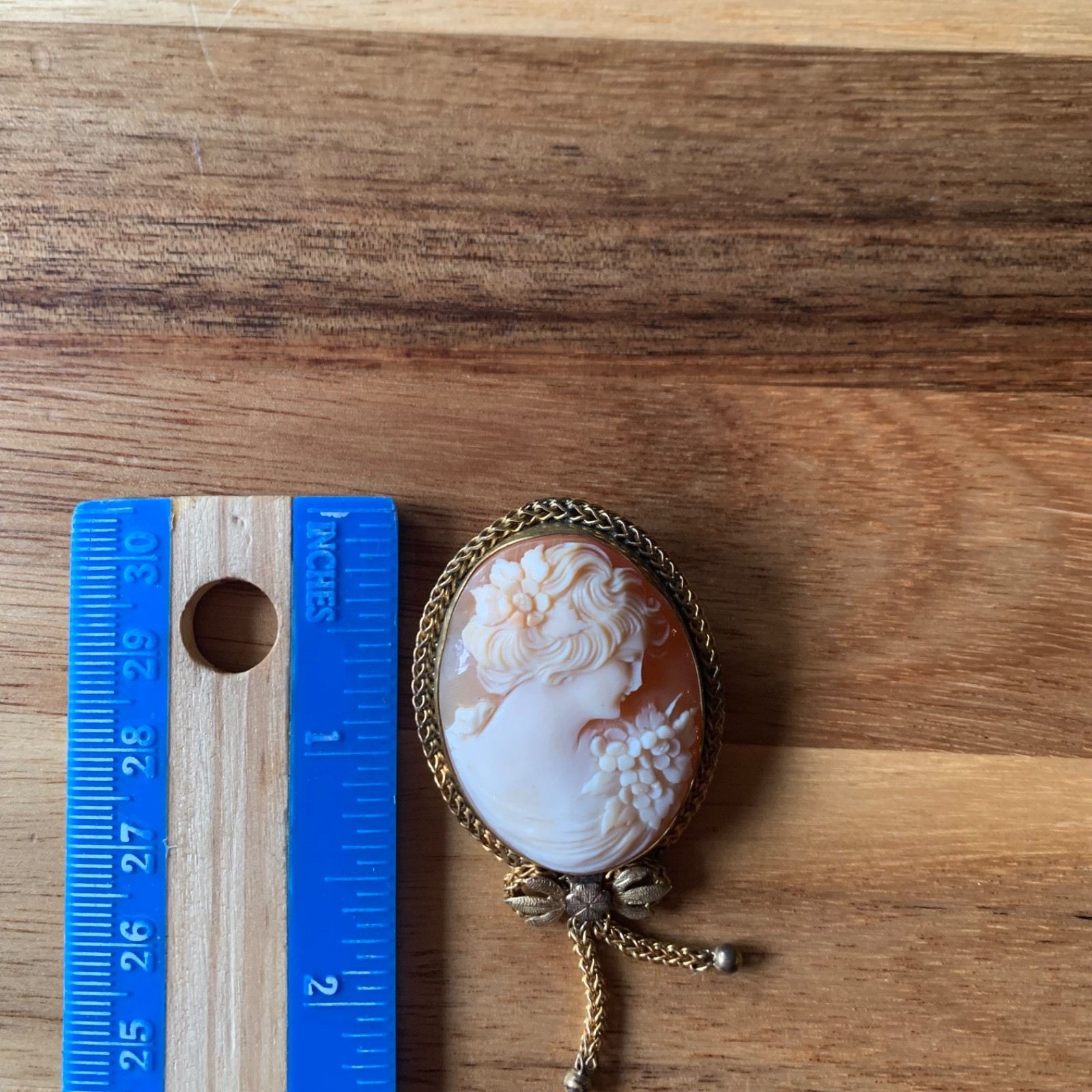 Hand Carved Cameo 1/20 12K Gold Brooch Pin