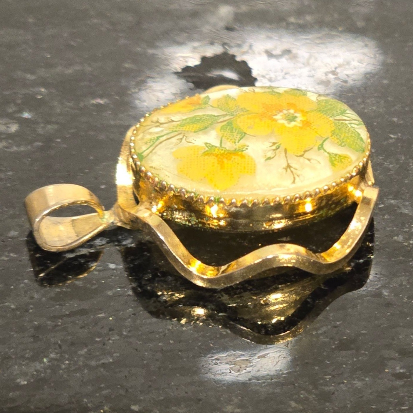 Vintage Flower Pendant Domed Cabochon Gold Tone Mid Century yellow floral art