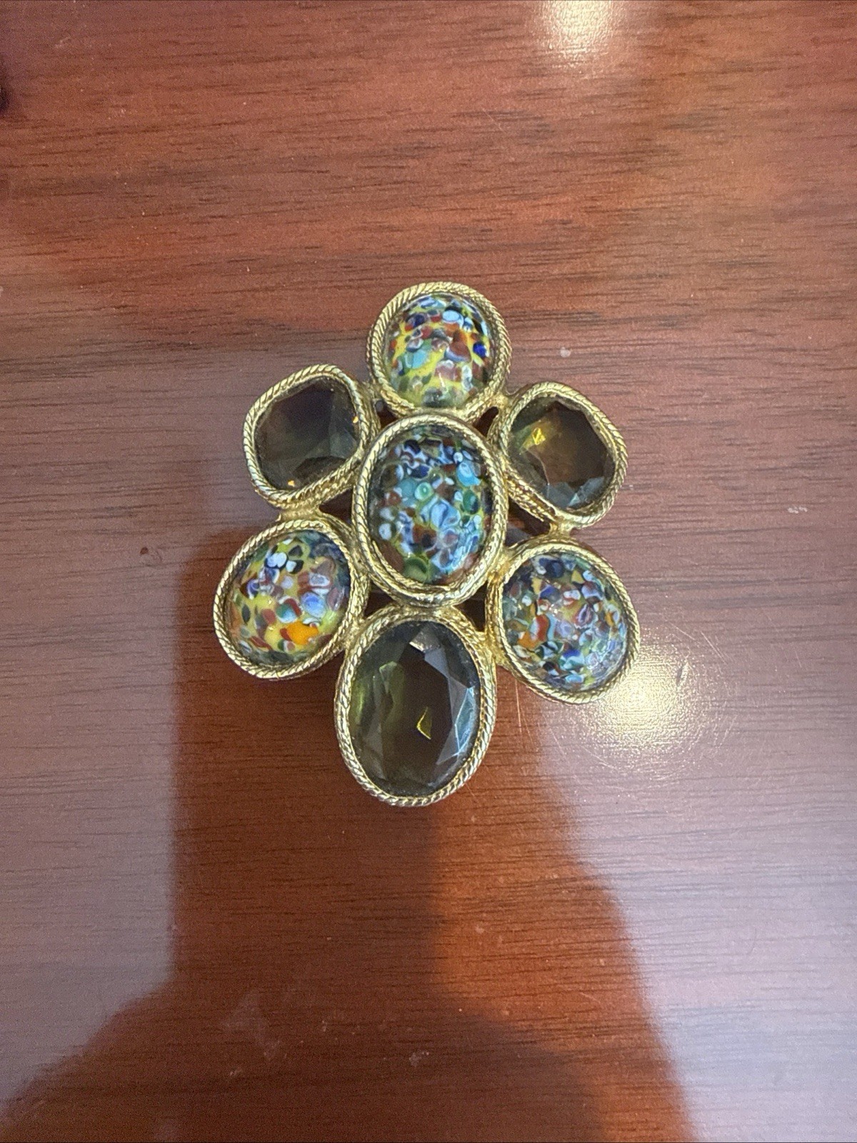 Vintage Brooch Mellifiore and Green Glass with Gold Cluster