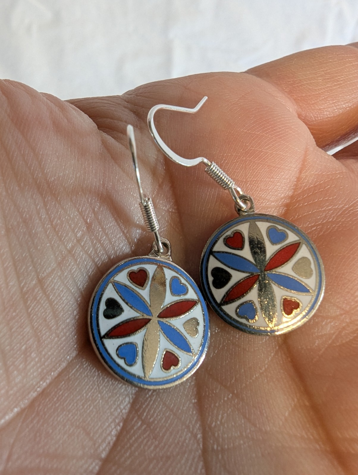 Hoffman Pennsylvania Dutch Quilt Folk Art Hex Sign Compass Rose Enamel Earings