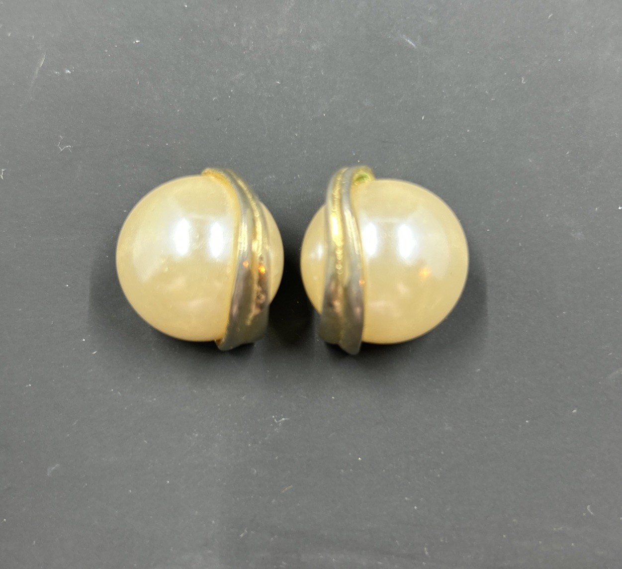 Vintage Clip On Earrings Faux Pearl With Goldtone Stripe Round Earrings