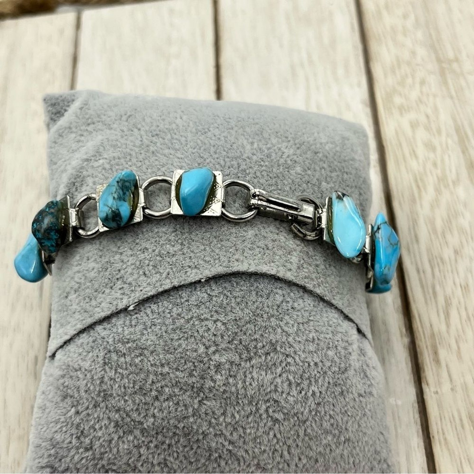 Vintage Turquoise Stone chain link Silver Bracelet