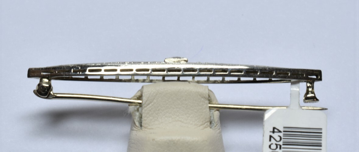 Vintage 14K Solid White Gold All Natural Not Enhanced Diamond Brooch 1935-40’s