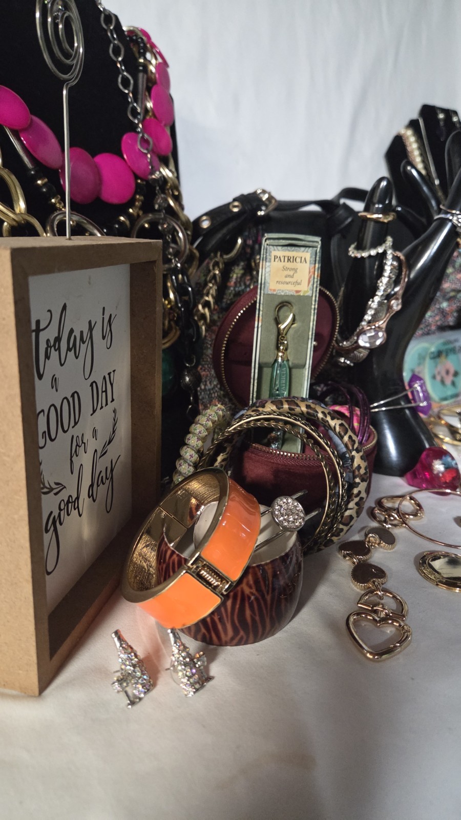 Grandma’s Estate; Jewelry, Trinkets, & Extra Fun Junk! Lot #89