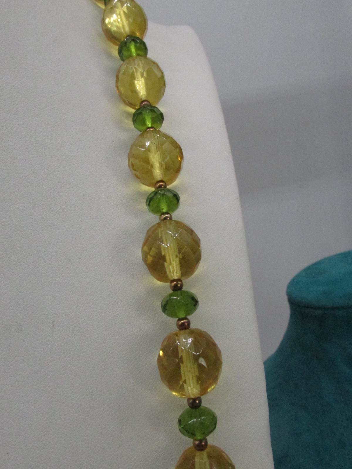 Joan Rivers Czech Republic Yellow & Green Faceted Beaded Necklace 36-39″