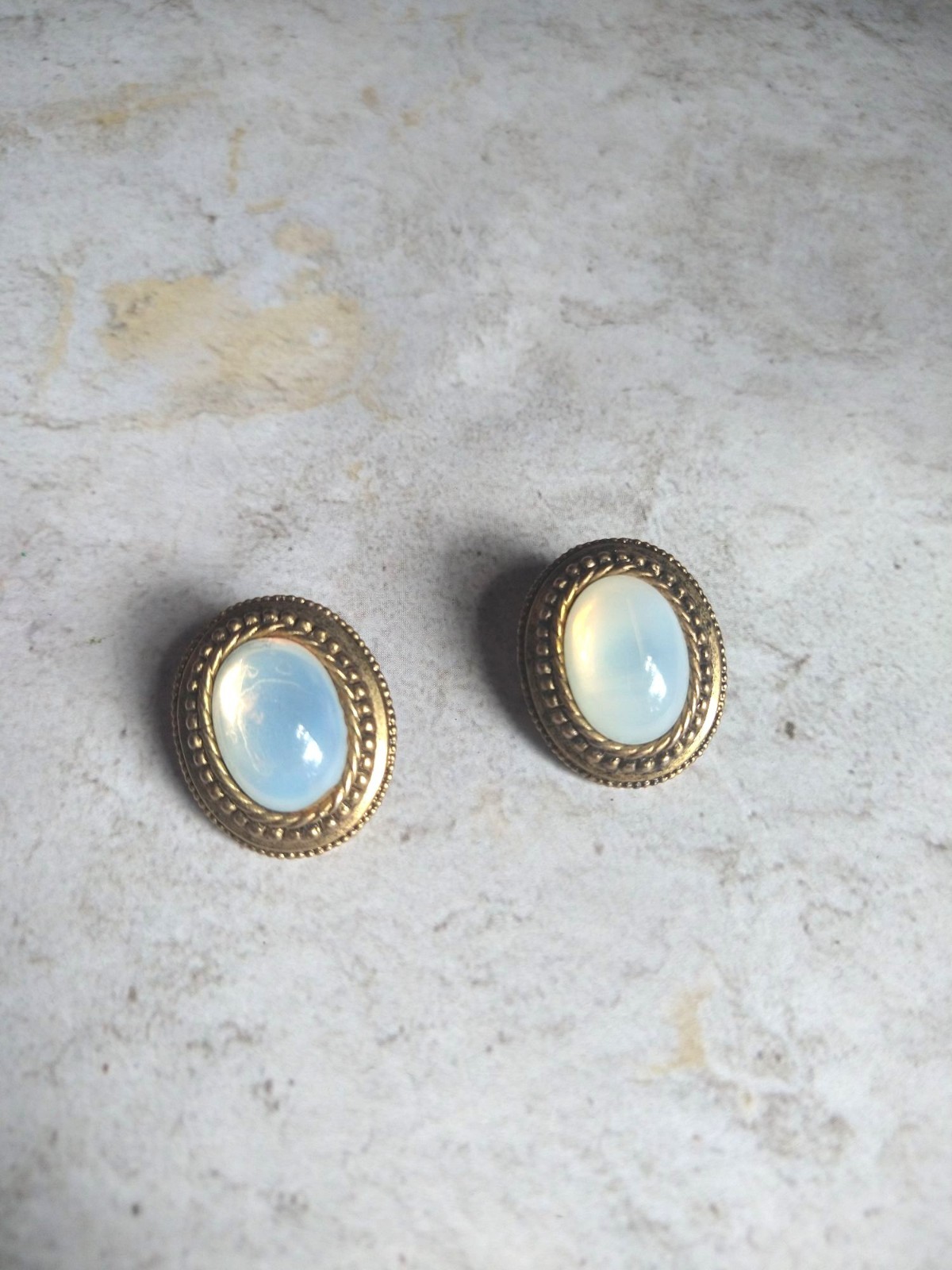 Hollycraft Vintage Moonstone Clip On Earrings