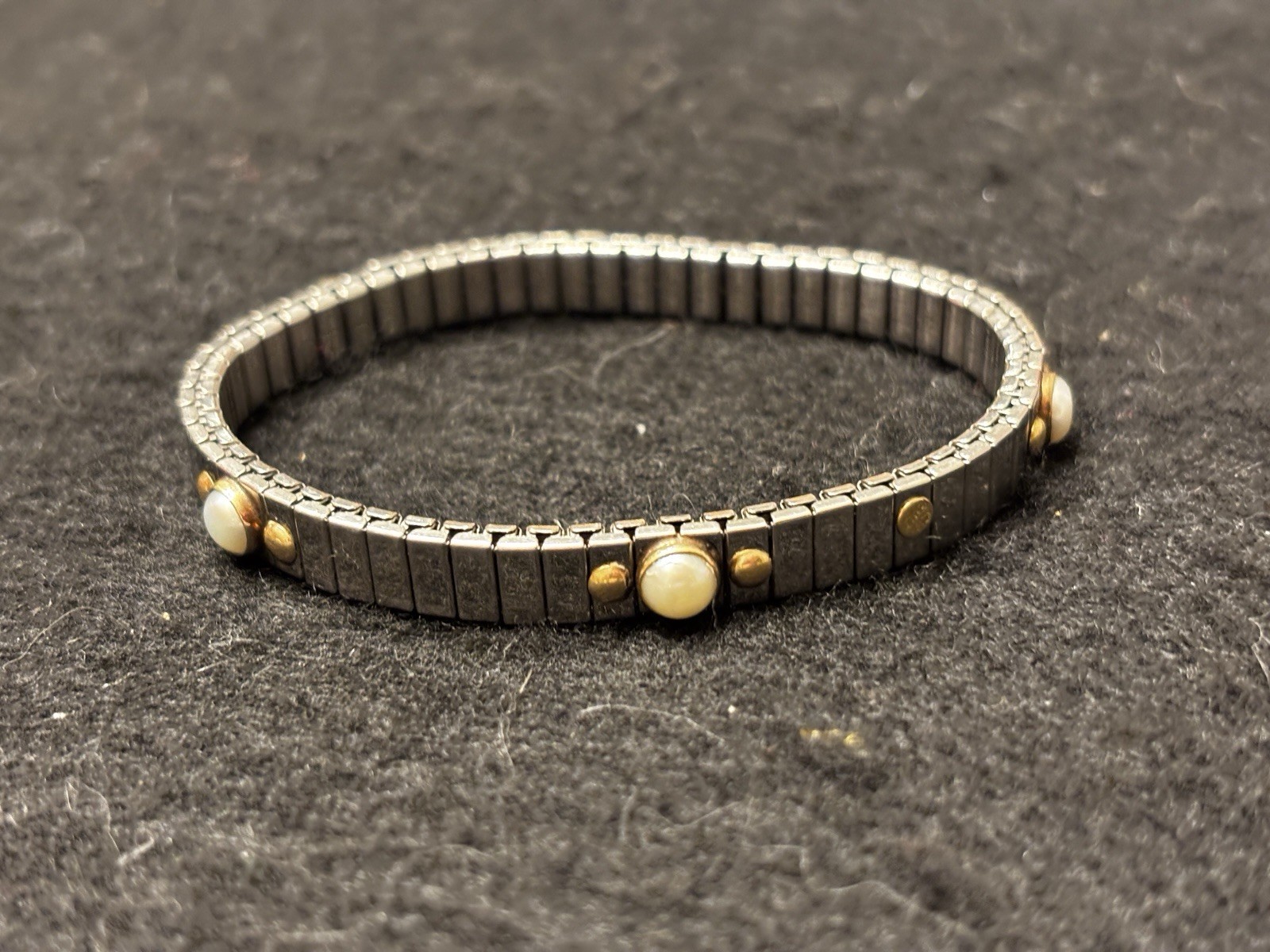 VINTAGE ZOPPINI? STAINLESS STEEL 18K GEN PEARL STRETCH BRACELET *13.8 gm*