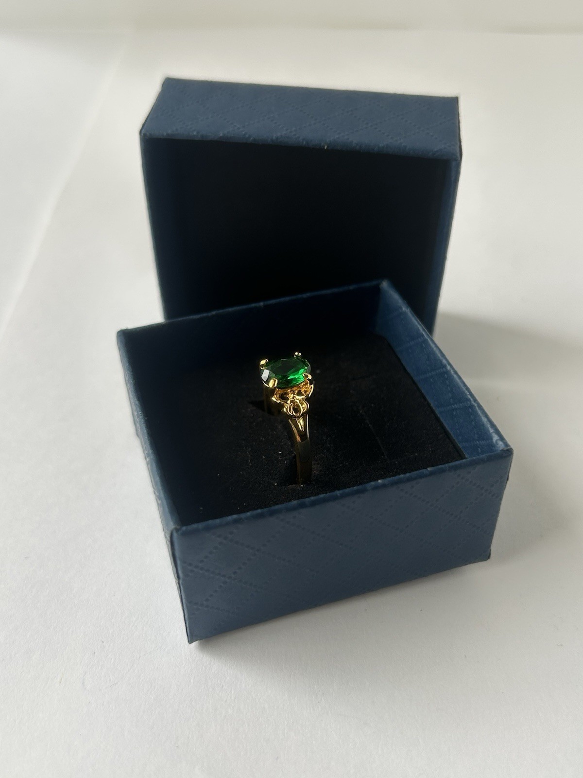 Vintage Green Cubic Zirconia Ring Gold Plated Womens Size 7.5