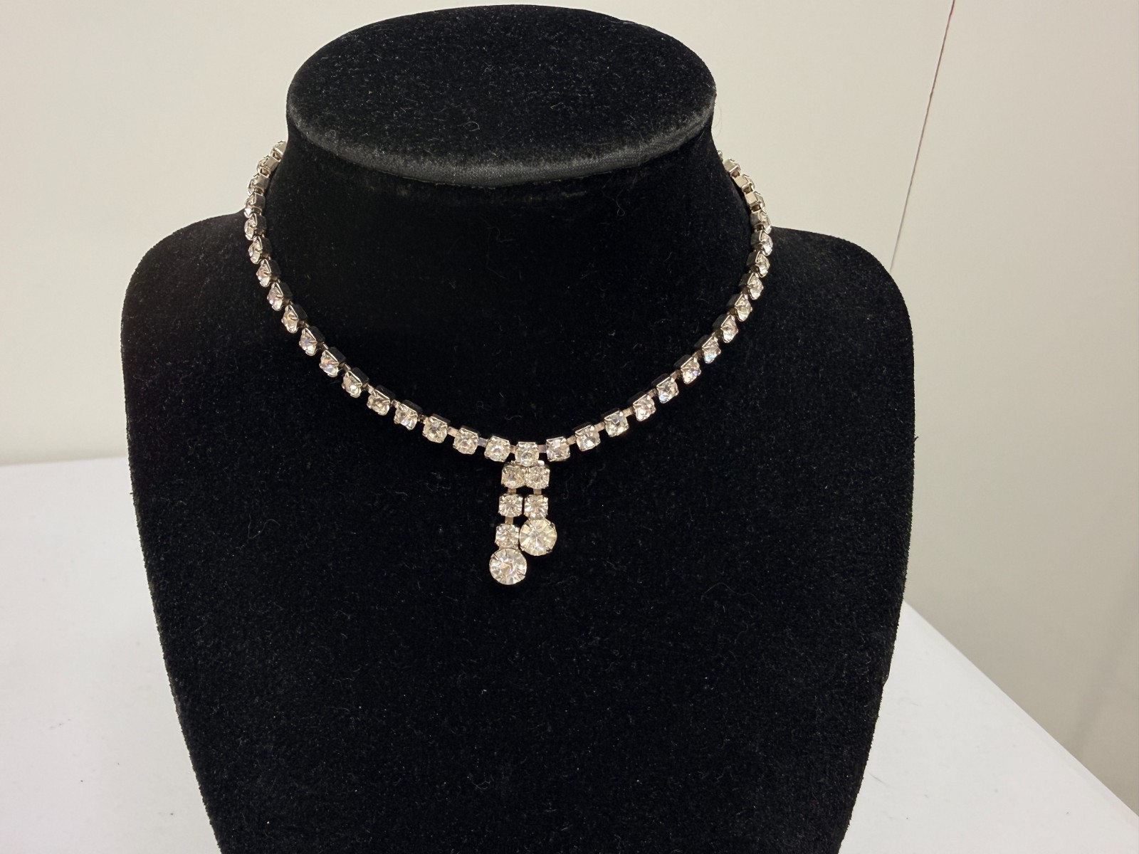 Vintage Rhinestone Choker Necklace Mid Century Sparkling Gemstones 12in Tassel