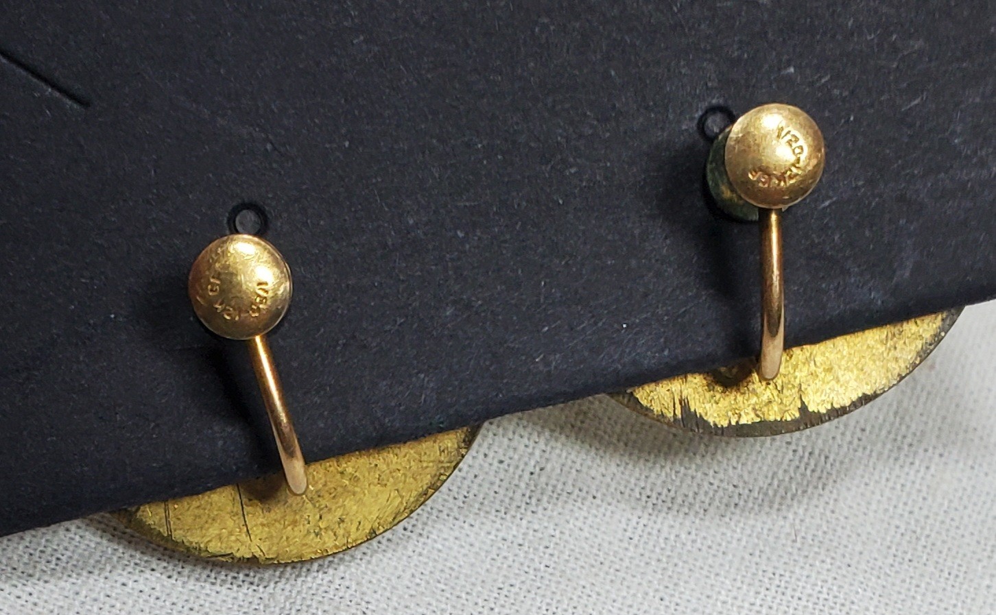 Vintage 1/20th 12k Gold Filled Circle Disc Steam Engines Screw Back Earrings
