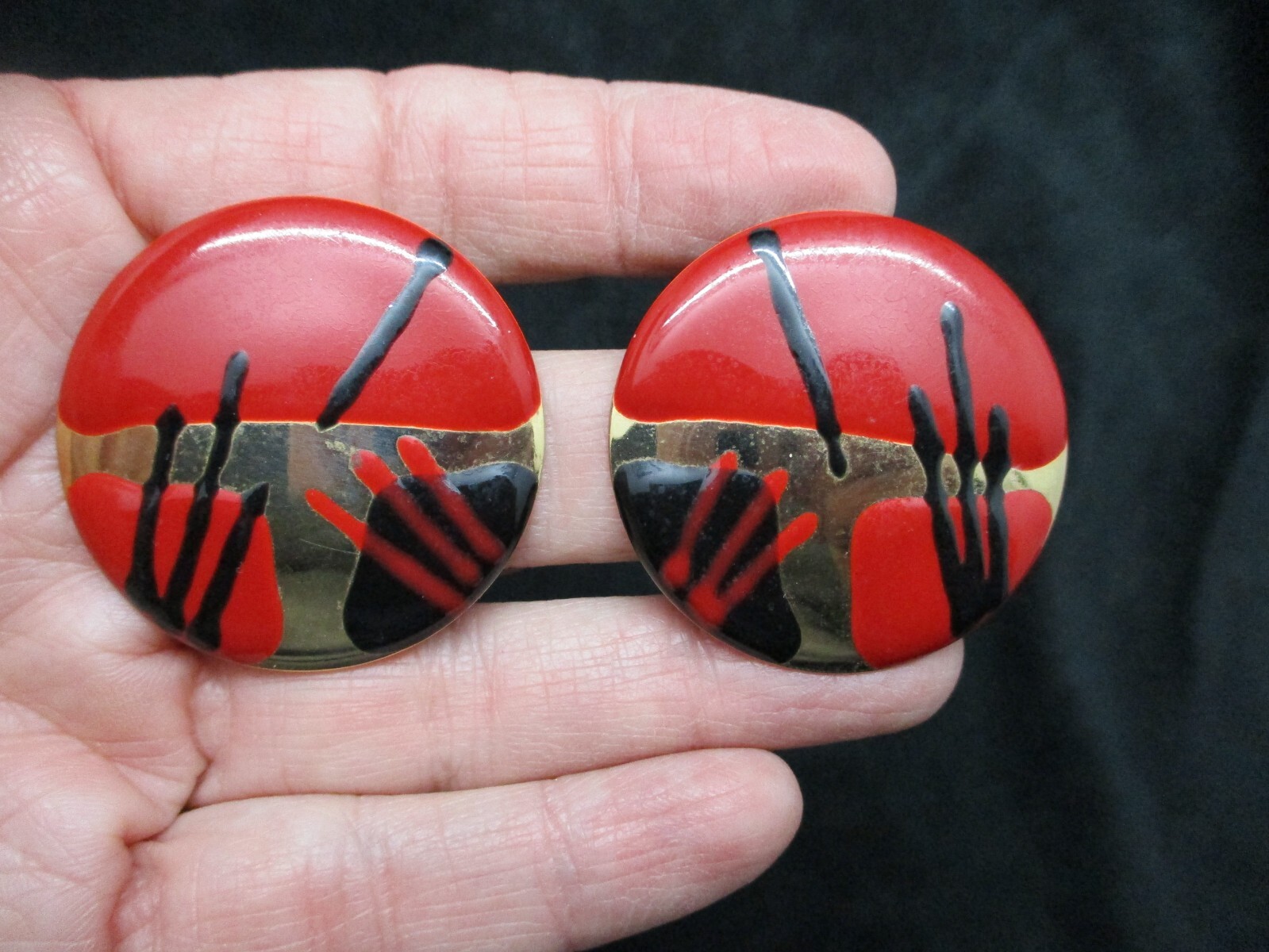 VTG-1980’s Black & Gold Tone w/Red Enamel Pierced Earrings Combined Shipping ok