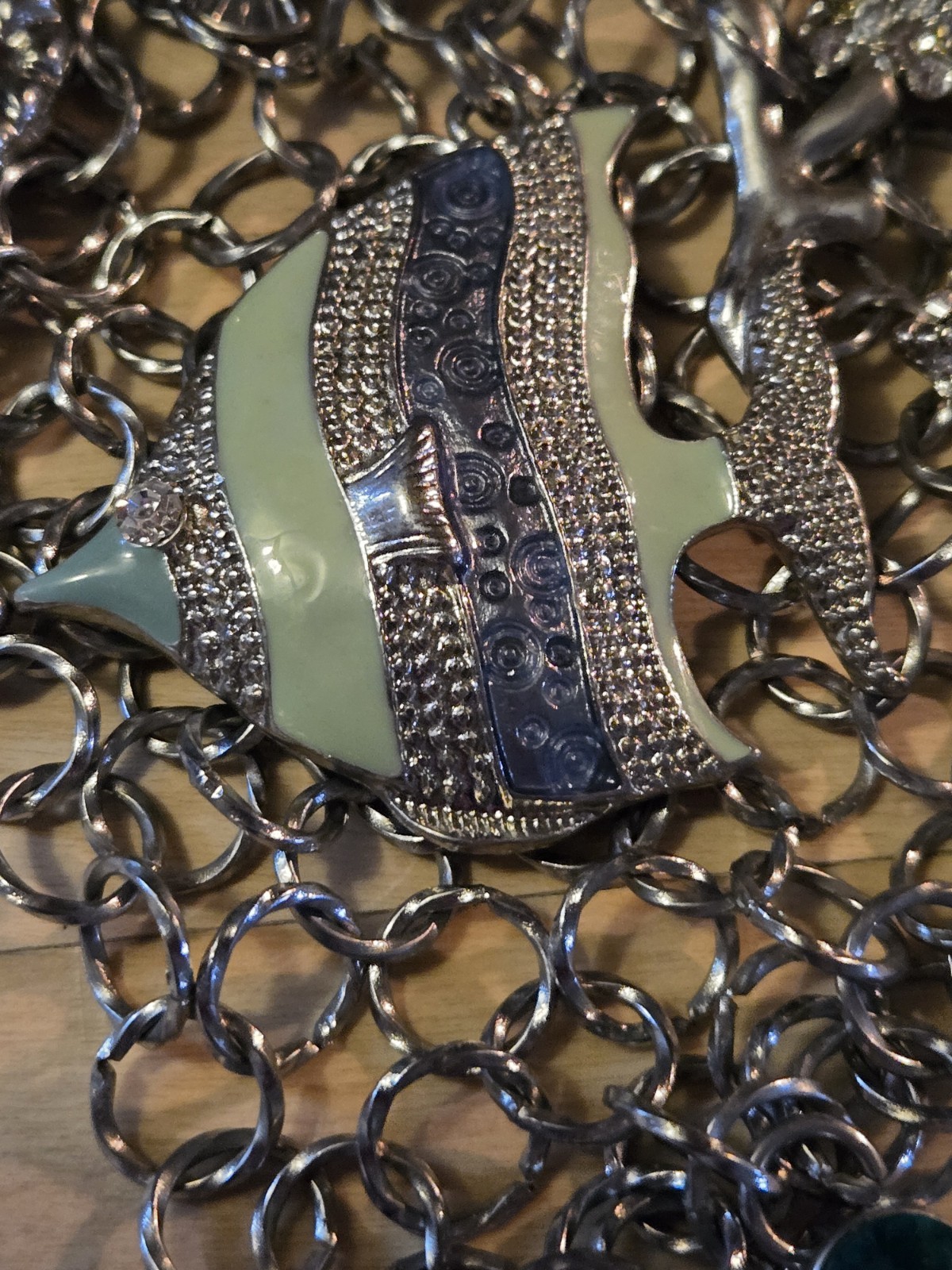 Under The Sea Vtg Silvertone Charm Necklace Fish Seahorse Crab Enamel Rhinestone