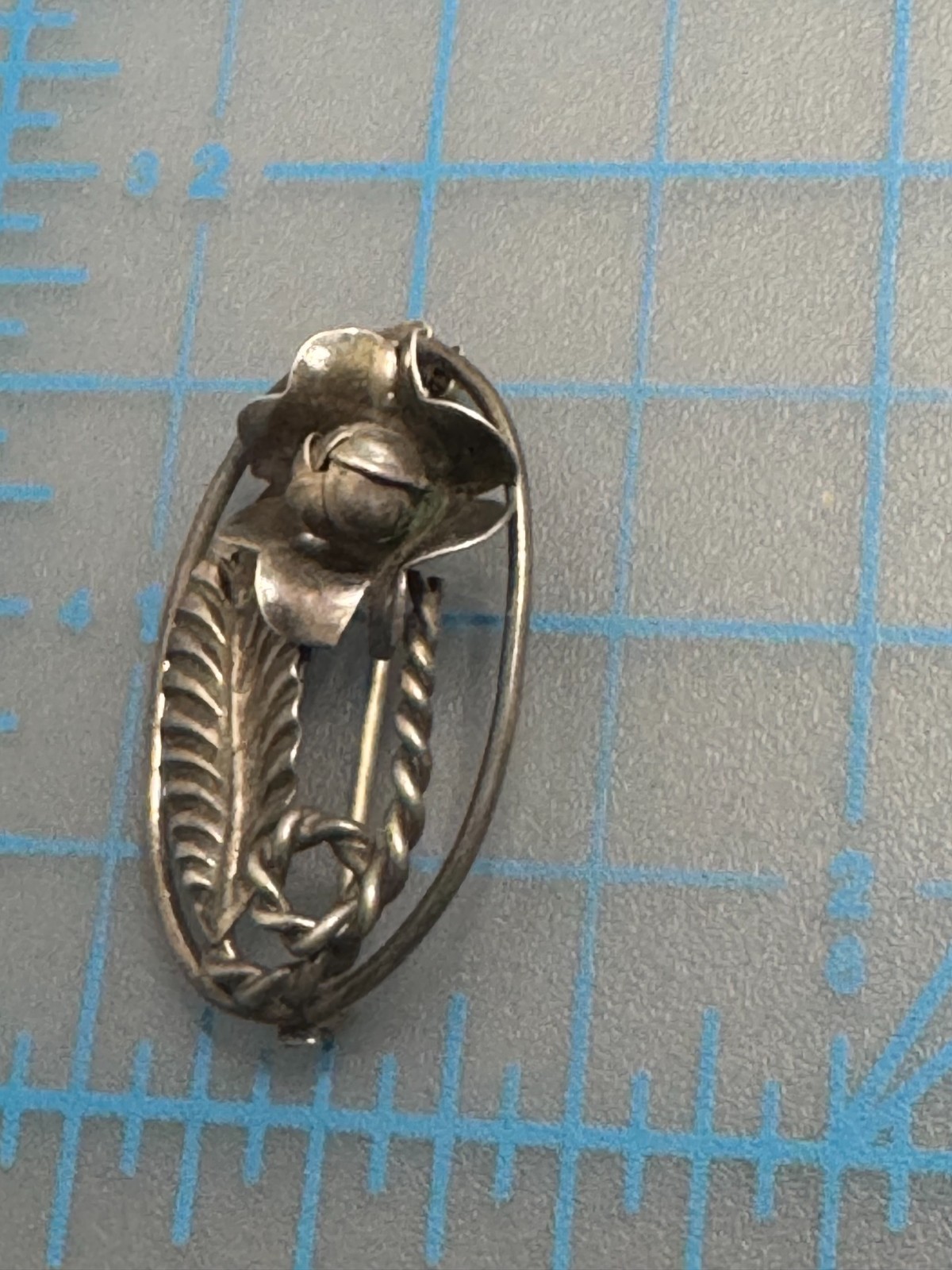 C-123 Vintage Handmade Sterling Silver Leaf and Flower Design Brooch Pin