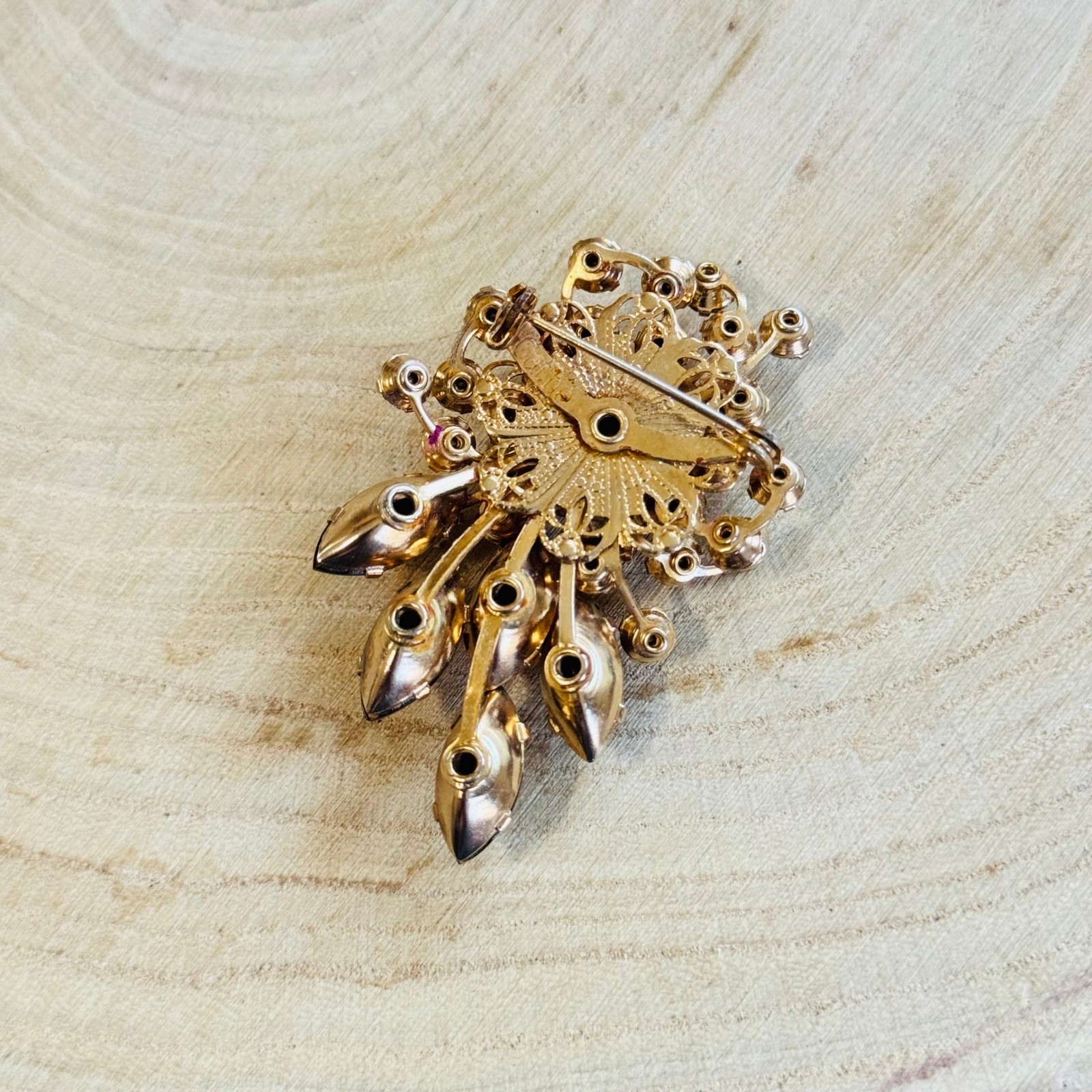 VTG Cathe Signed Flower pin Brooch Jeweled Crystal rhinestone Bouquet rare gold