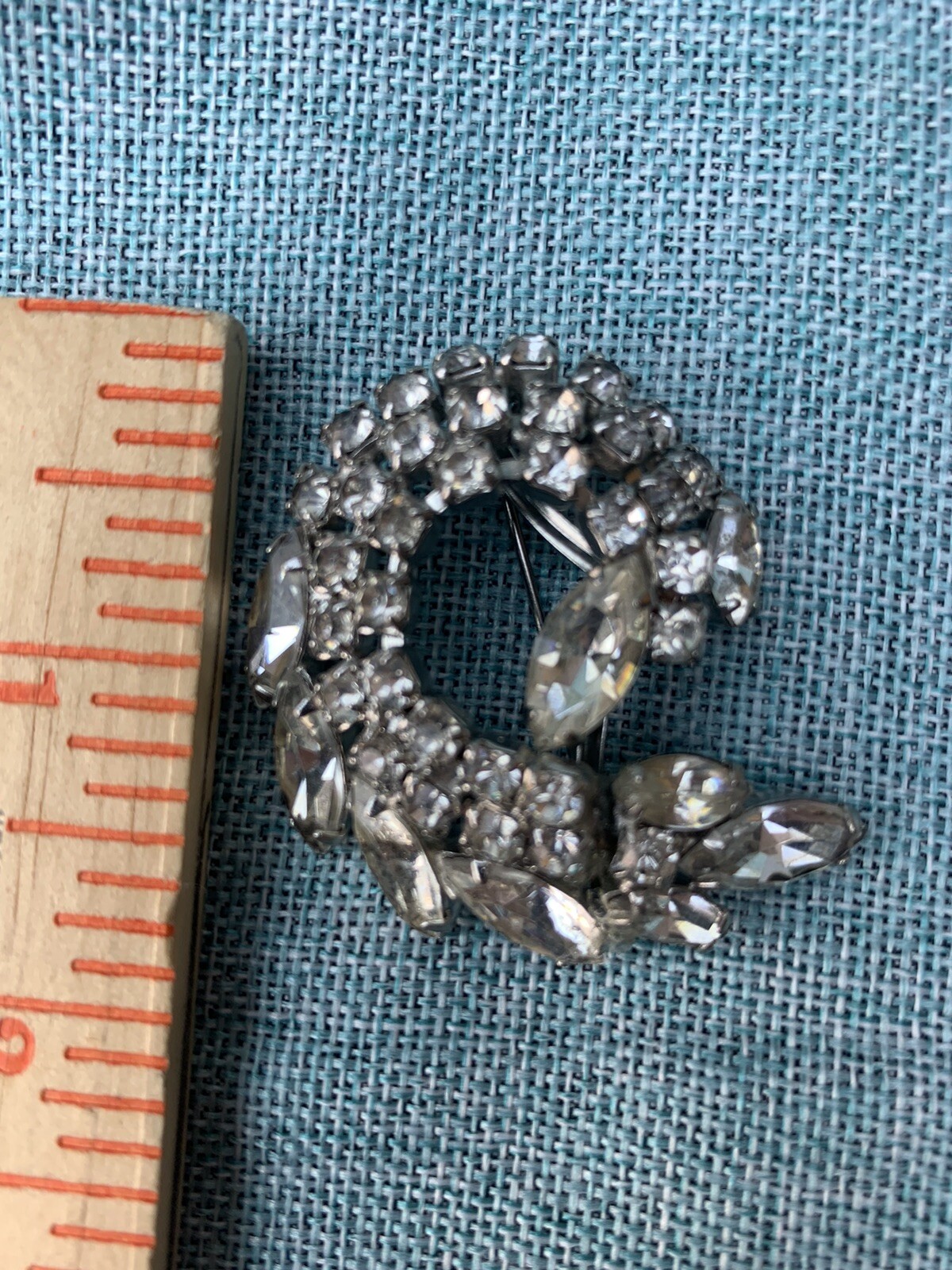 Vintage Brooch Pin Classic And Chic A Statement Piece Heirloom Weiss?