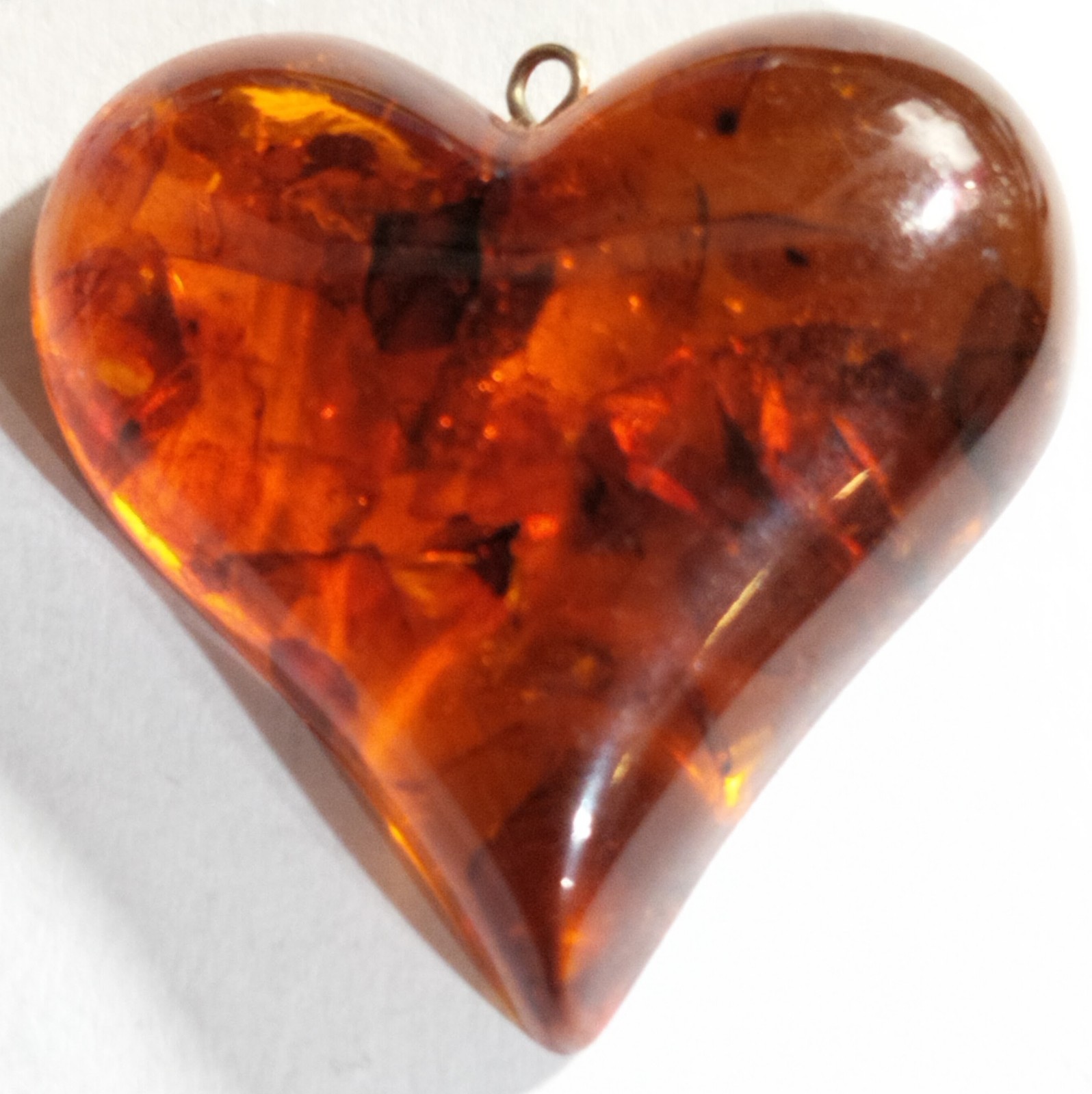 GENUINE BALTIC AMBER LARGE HEART PENDANT WITH FOSSIL INCLUSIONS