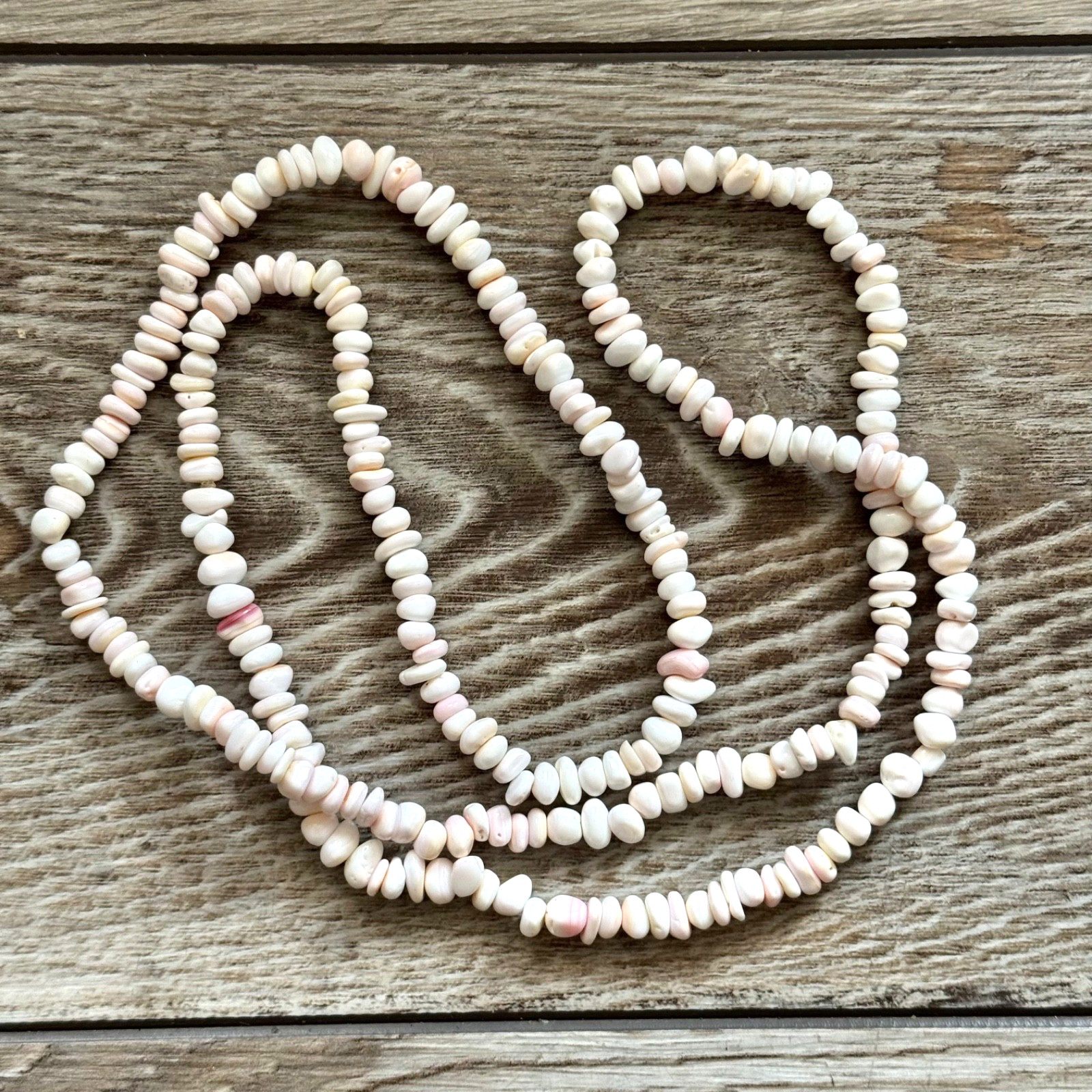 Pink & White Polished Shell Beaded Wire Over The Head Necklace