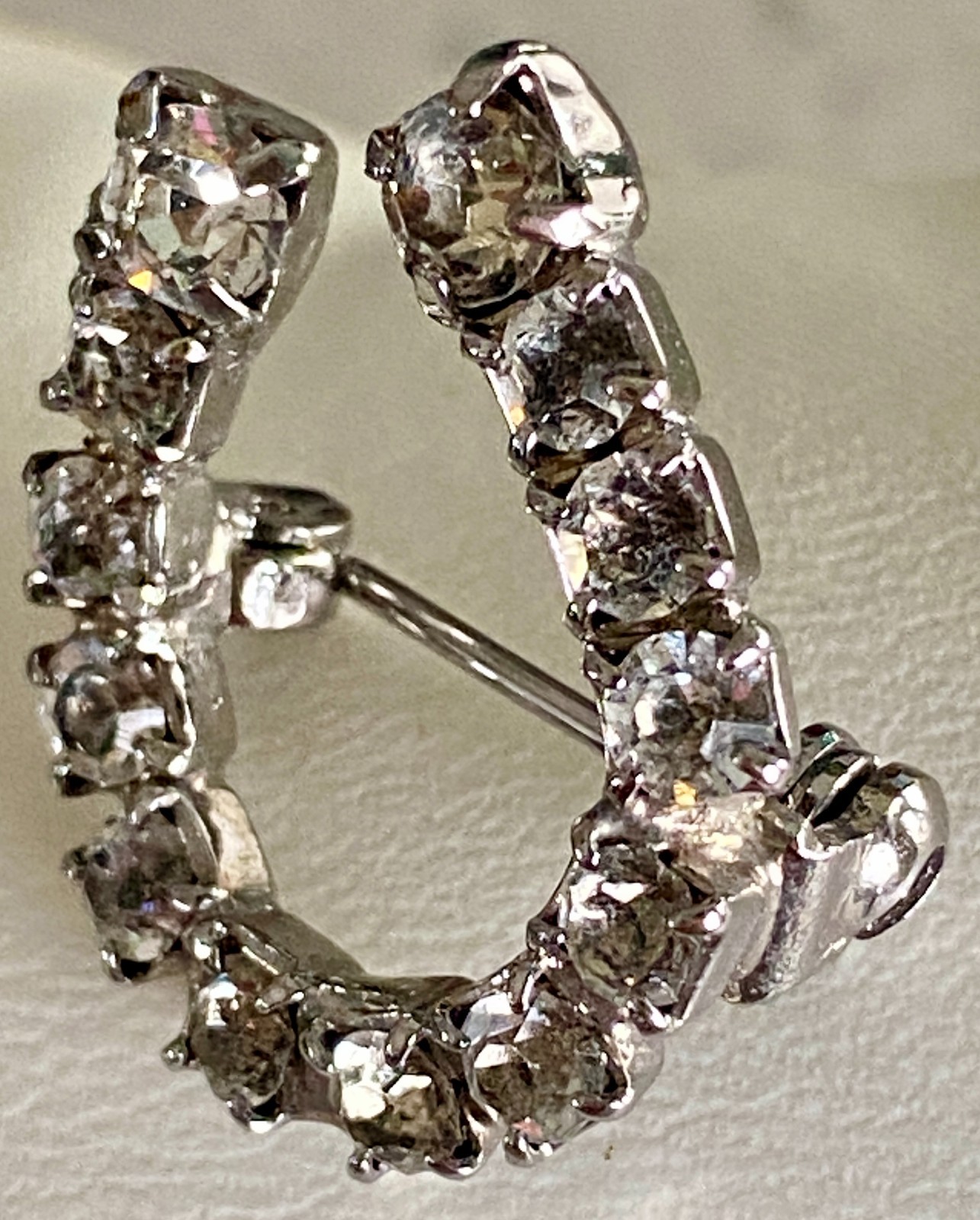 Vintage Lucky Horse Shoe Brooch Sterling Silver Rhinestones Good Luck .75″ Pin
