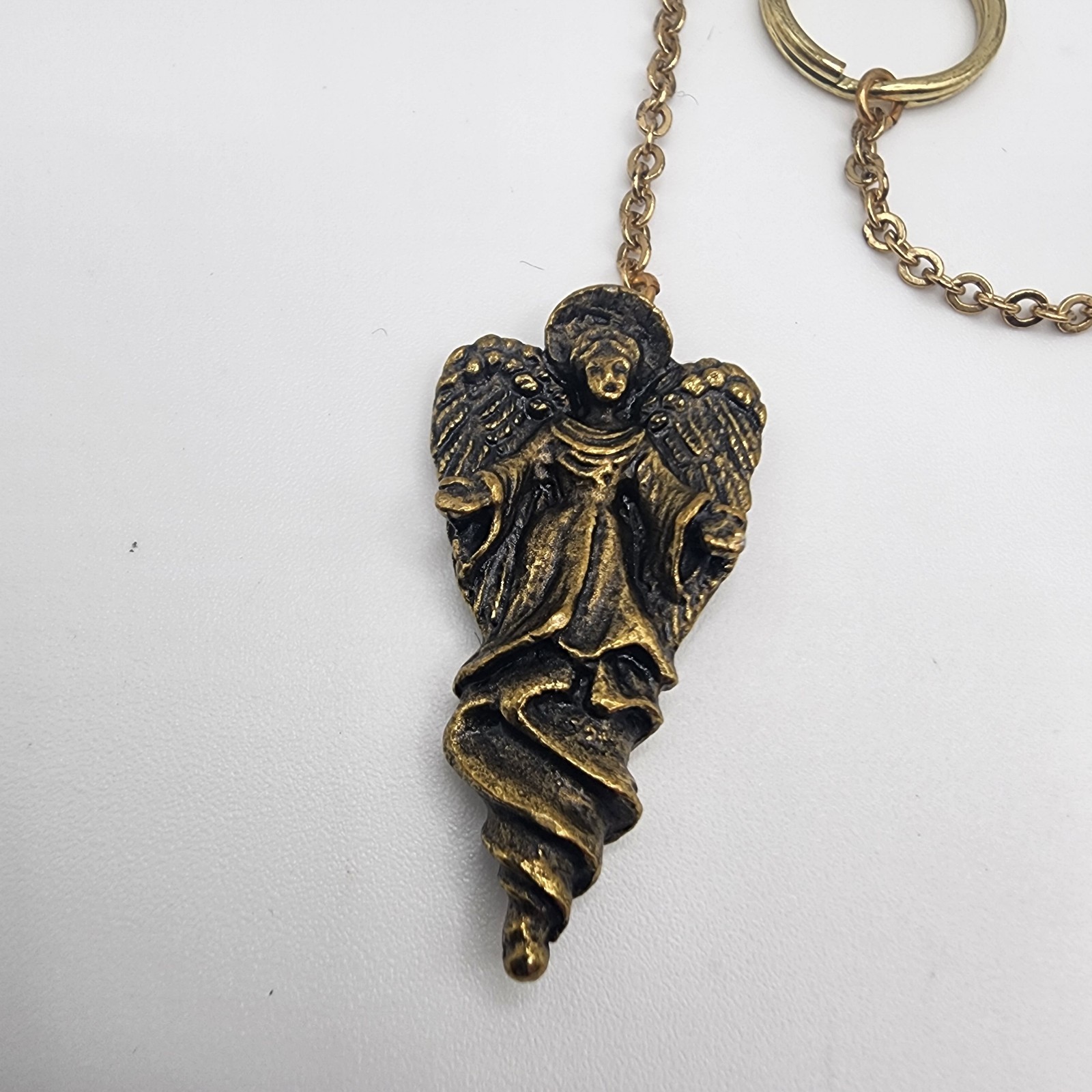 Vintage Rustic Angel Keychain Gold Tone Chain Angelic Wings Charm Christian