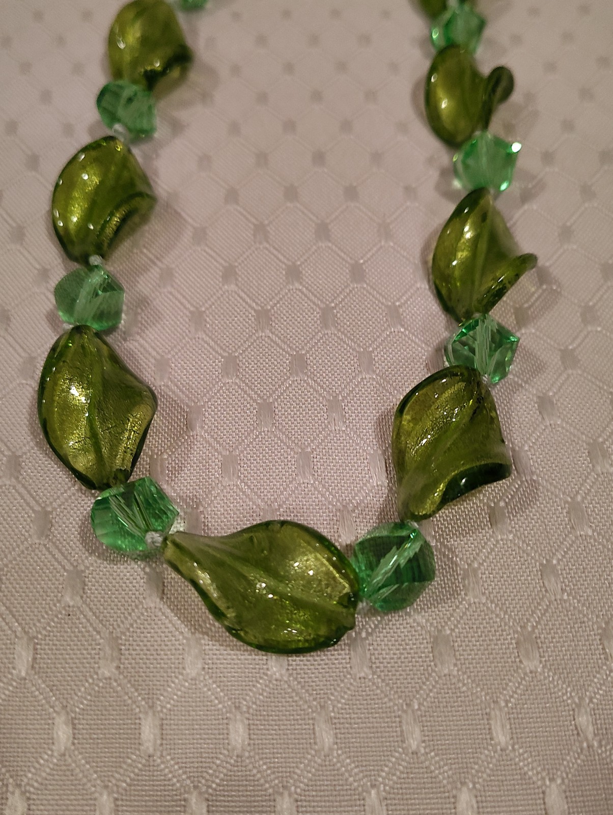 VTG Peridot Green Celluloid Beads Necklace 22″ Long