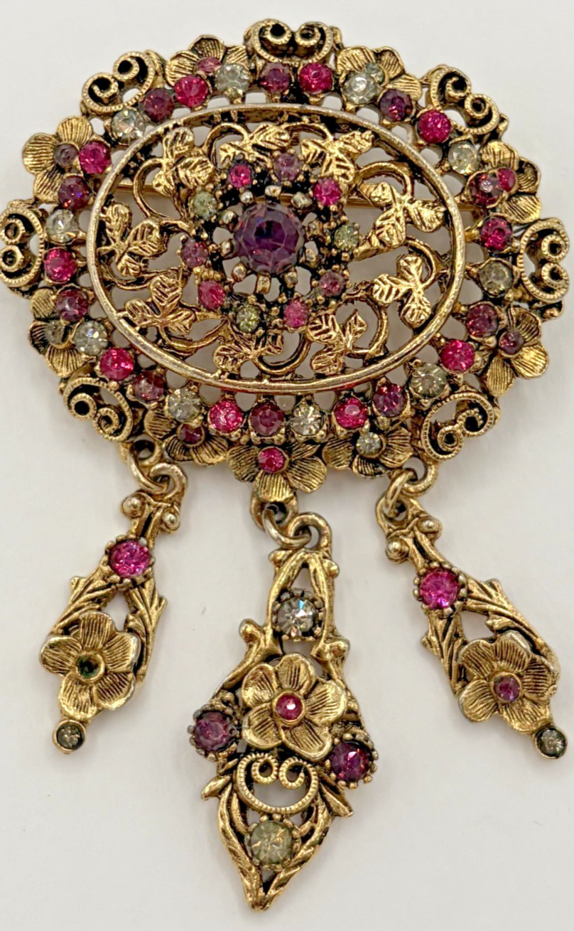 Vintage Kramer of New York Gold Tone Purple Rhinestone Dangle Brooch READ