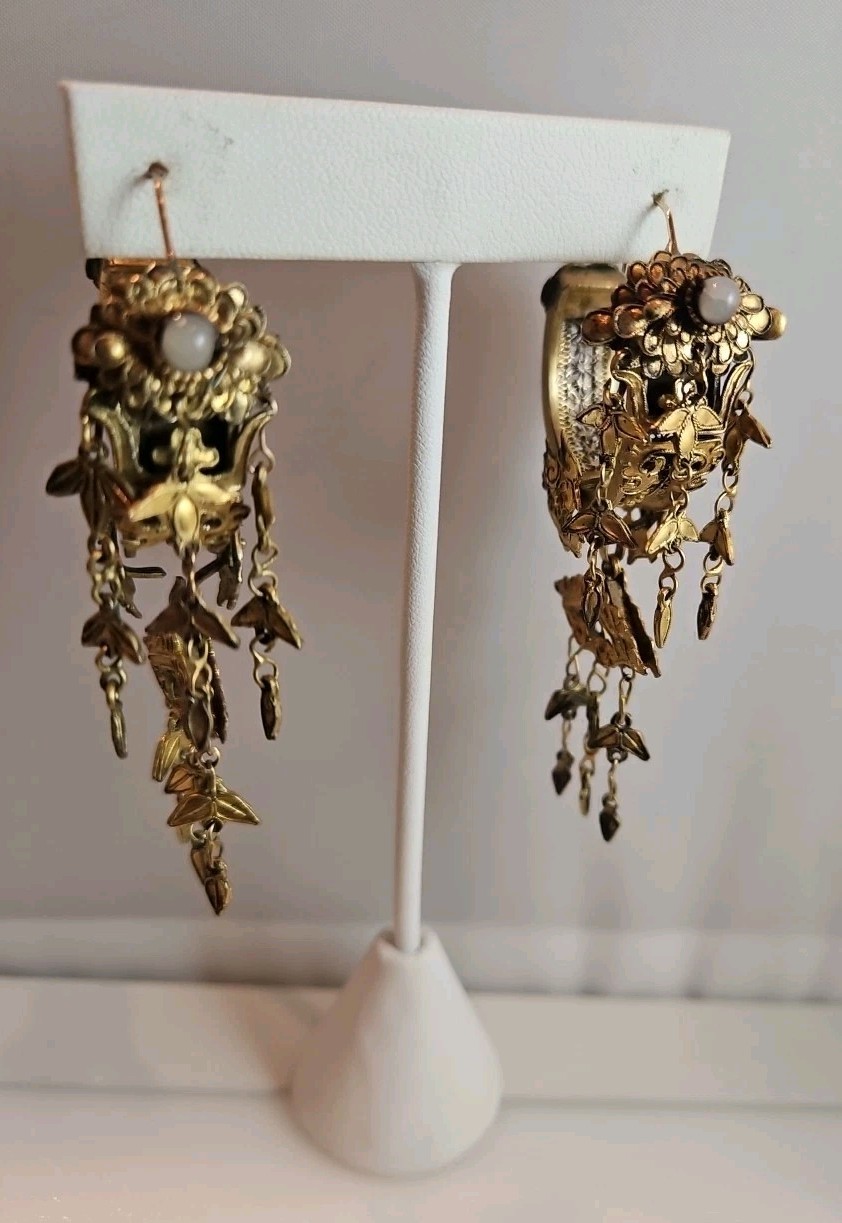 Vintage DESIGNER Signed Baroque Curled Gilt Leaf FRENCH EARRINGS – GORGEOUS Help