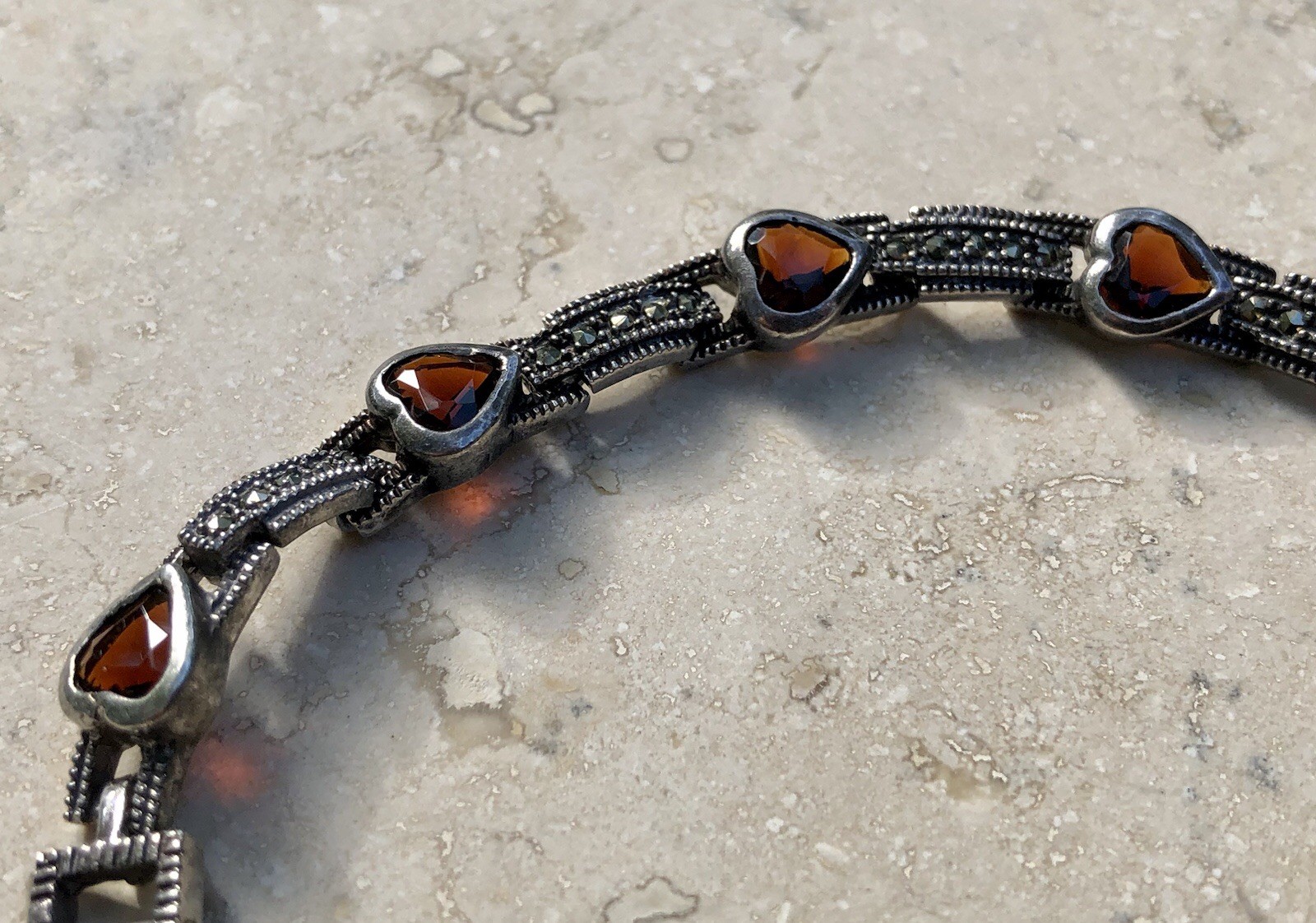 ❤️✨Genuine VINTAGE STERLING SILVER MARCASITE GARNET HEART ESTATE Tennis Bracelet