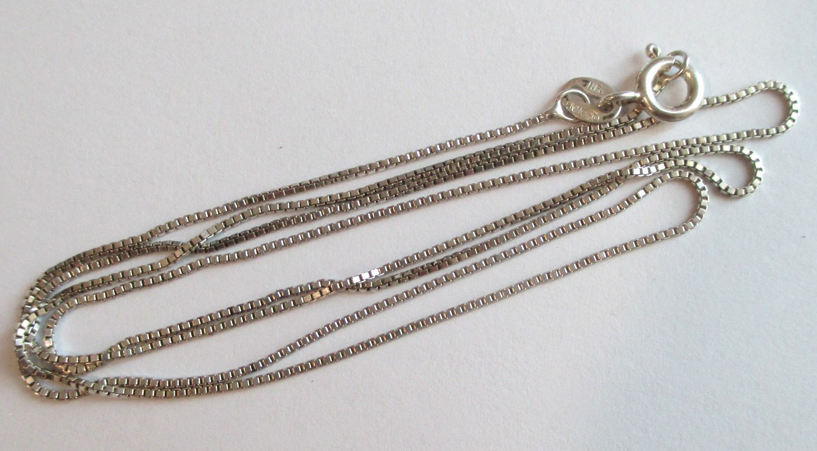 22in 2.3g ITALY 925 VINTAGE STERLING SILVER BOX CHAIN NECKLACE