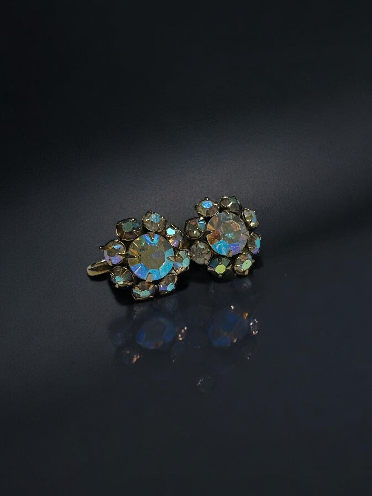 Vintage Aurora Borealis Rhinestone Flower Screw Back Earrings Iridescent Crystal