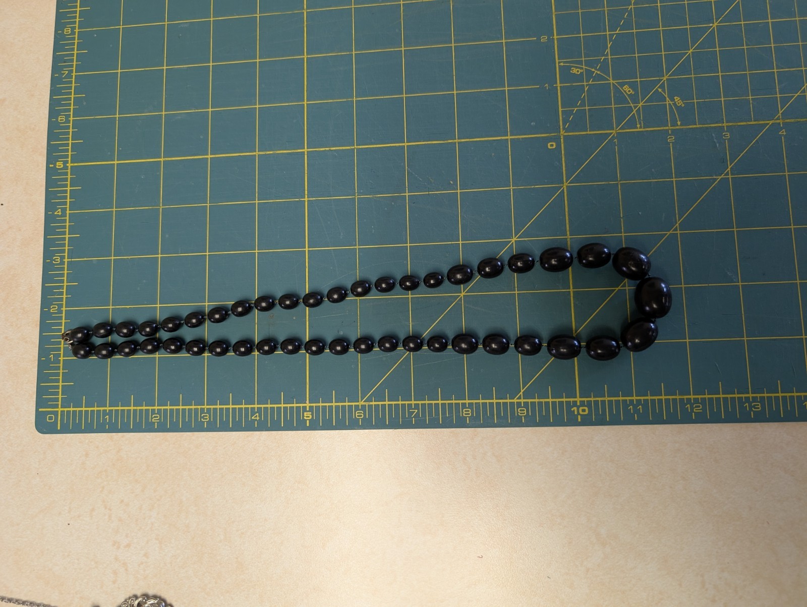 Black Plastic Oval Beaded Necklace Ball Chain Lobster Clasp 24in No Stone