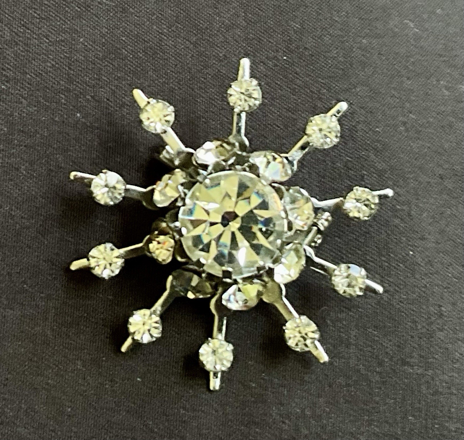 Vintage Coro Brooch Atomic Starburst Clear Rhinestone Silver Tone 1.5″ MCM Pin