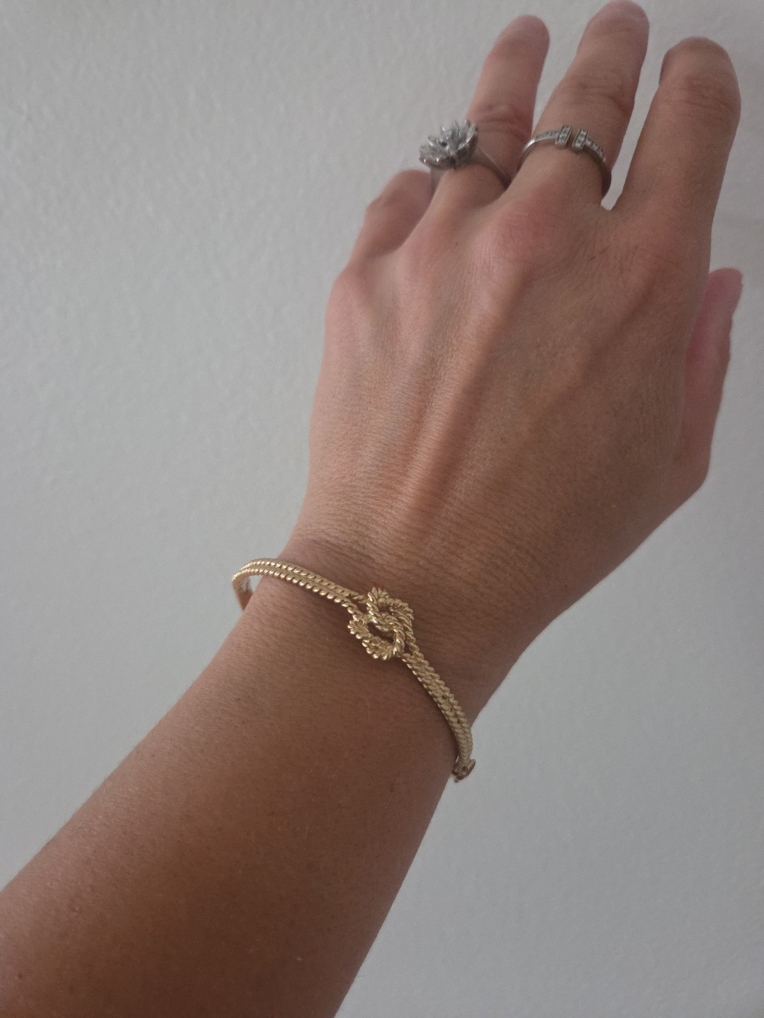 Vintage 9ct(375) 50’s United Kingdom Love Knot Bangle Bracelet Solid 15gr