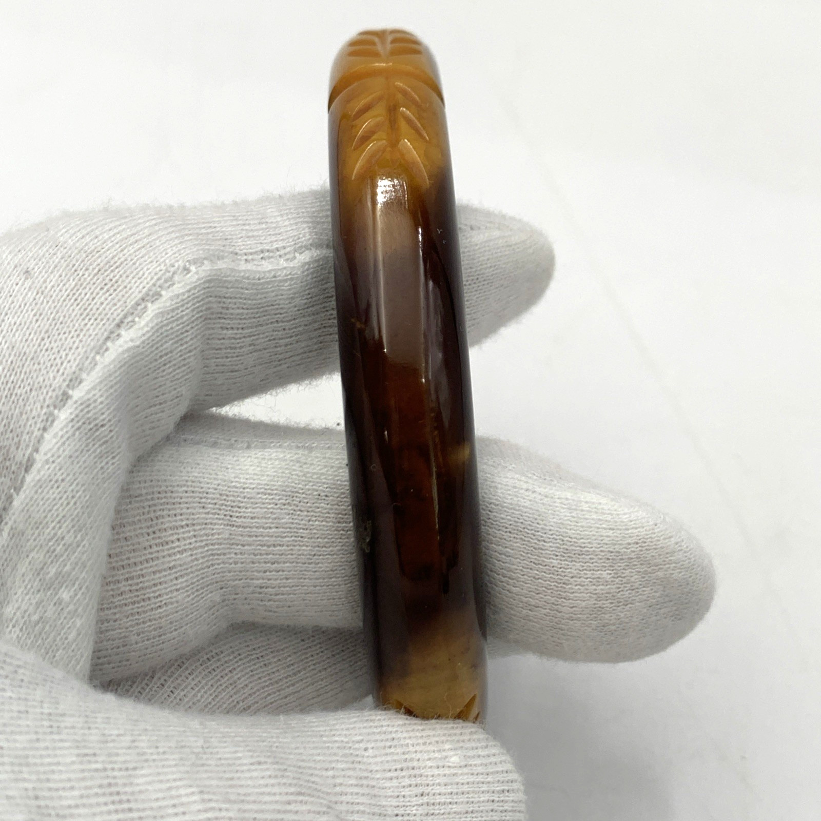 Carved BAKELITE Bangle Bracelet Vintage Brown Mottled Golden-Brown 32.2g