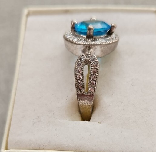STERLING 925 BLUE ZIRCON? CZ? TOPAZ? HALO RING SIZE 7