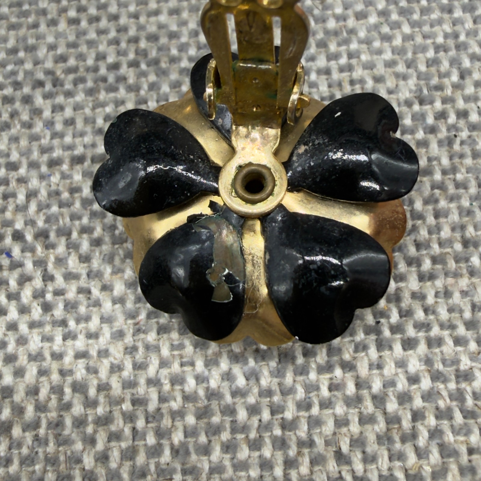 Vintage Brooch Earrings Jewelry Set 4 Tone Metal Flowers Clip Ons READ