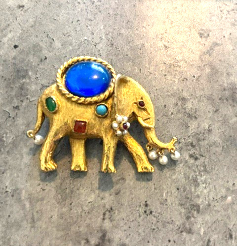 Vintage Gold Tone Elephant Brooch Pin, Multi Color stones and pearls