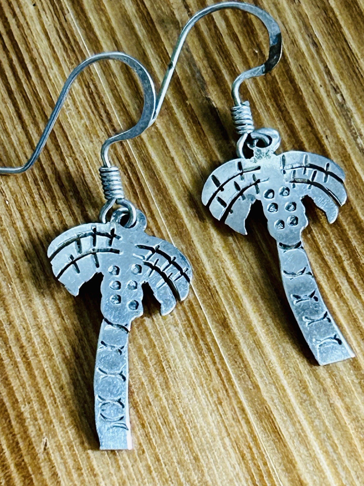 Vintage Mexican Etched Sterling Silver Palm Tree Dangle Earrings 1 5/8” Marked