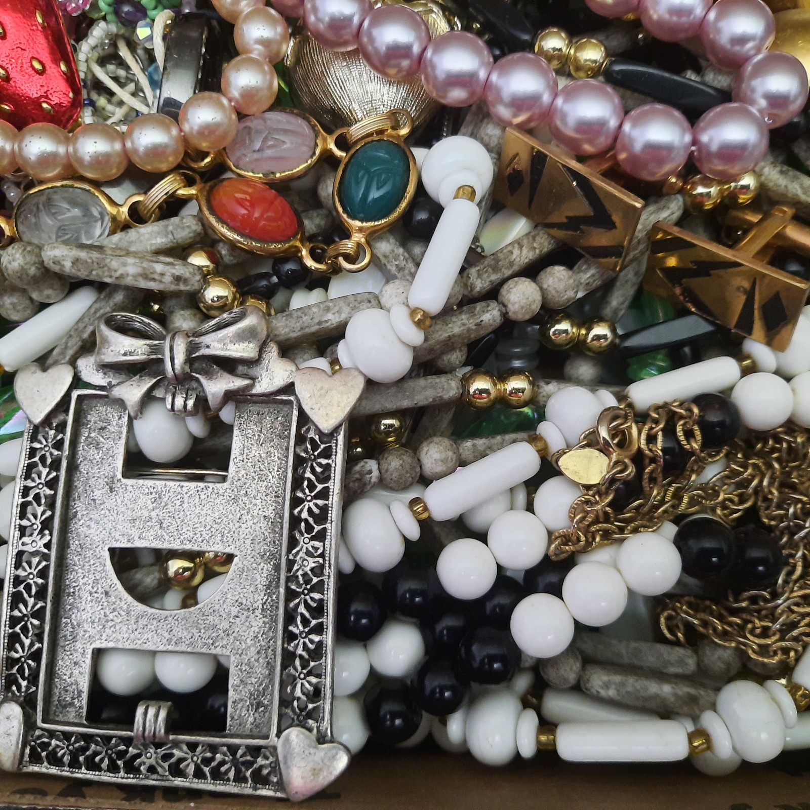 Vintage Junk Jewelry Lot Craft Harvest Repair Rhinestones And Wearable D2