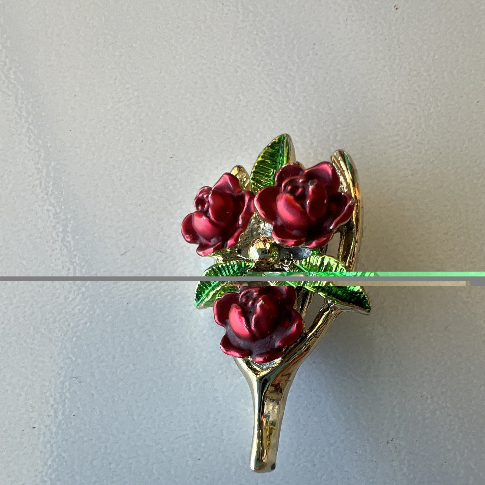 VTG SIGNED GERRYS ROSELEAF Open work Bouquet Brooch Pin RED ENAMEL goldtone