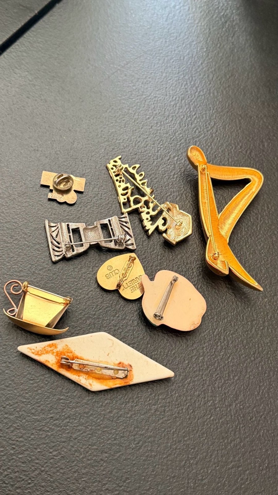 Vintage Assorted Brooch Pin Lot – 7 Piece Collection