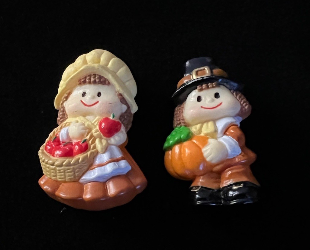 Vintage Two Miniatures Thanksgiving Pilgrim Brooches Signed Russ Man & Woman
