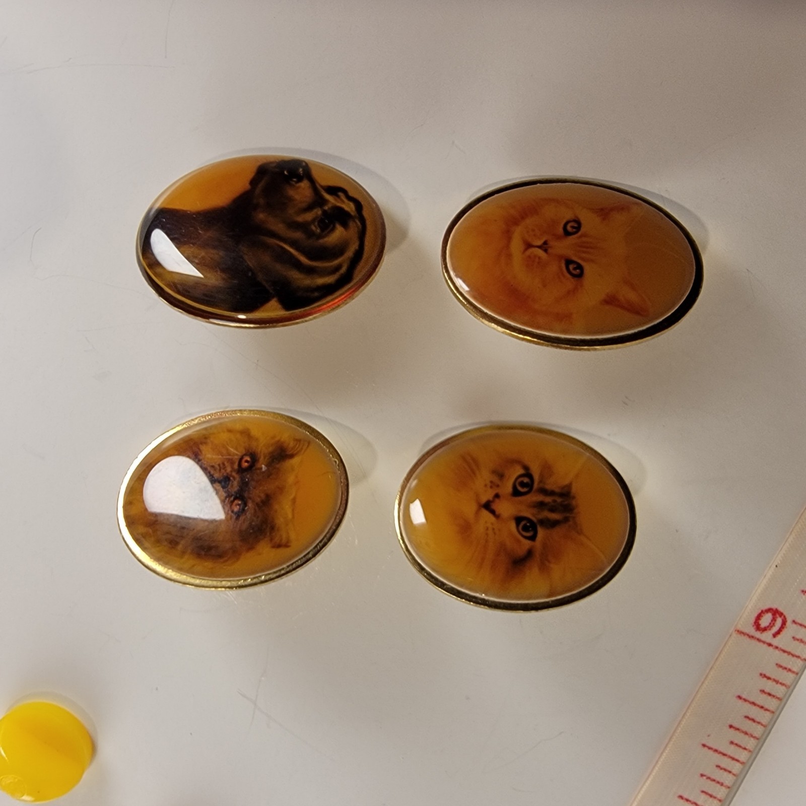 VINTAGE GOLD TONE CAT DOG PORTRAIT LAPEL PIN LOT X4 OVAL ANIMAL PET PINS