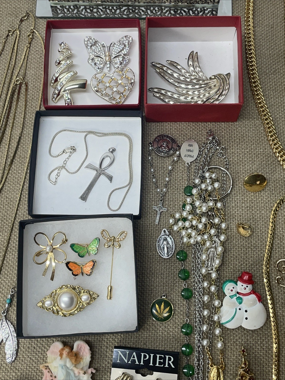 Vintage Jewelry Lot Of 300pieces 10+lbs Monet Trifari Napier..$ Sterling + 14k