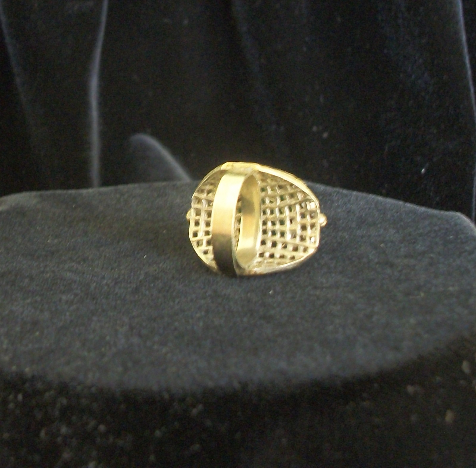 Vintage Gold-tone Green Cabochon Filigree Dome Ring Statement Piece