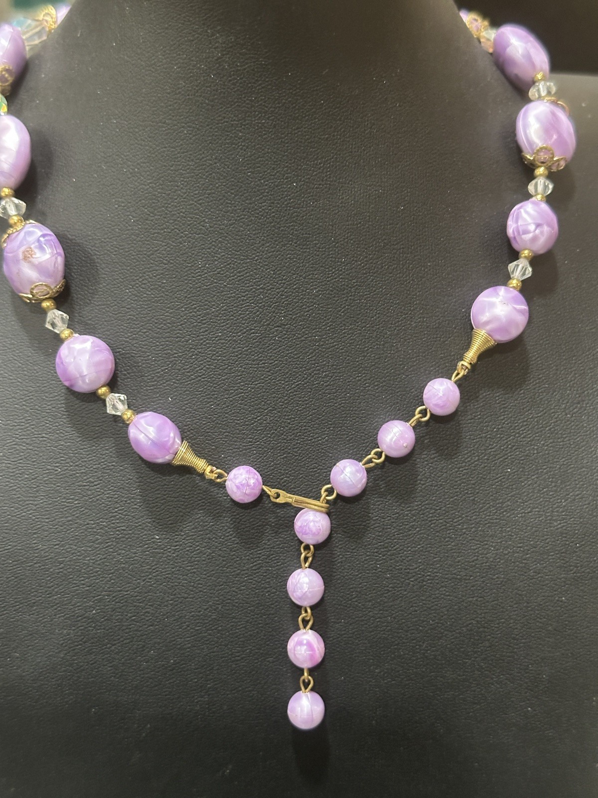 Vintage Light Purple Graduated Acrylic Bead Necklace 16 Inch AB Textuured