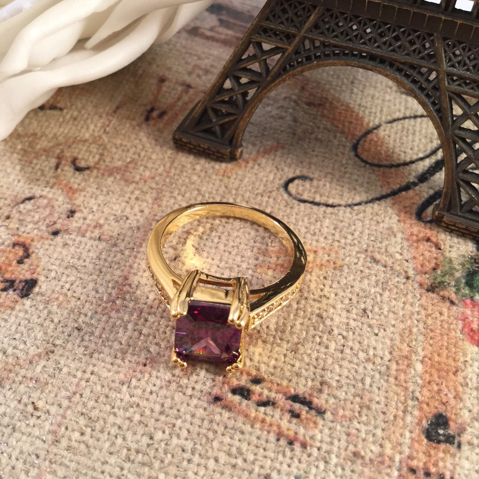 Vintage Jewellery Gold Ring Amethyst White Sapphires Antique Deco Jewelry size 8