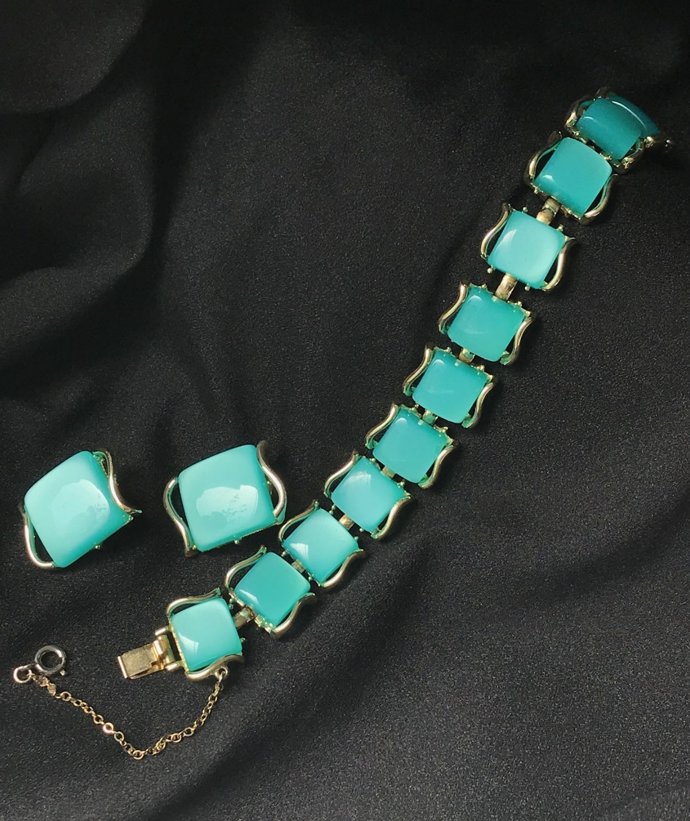 Vintage Link Style Teal Moonglow Thermoset/Lucite Bracelet & Earring Set – MINT